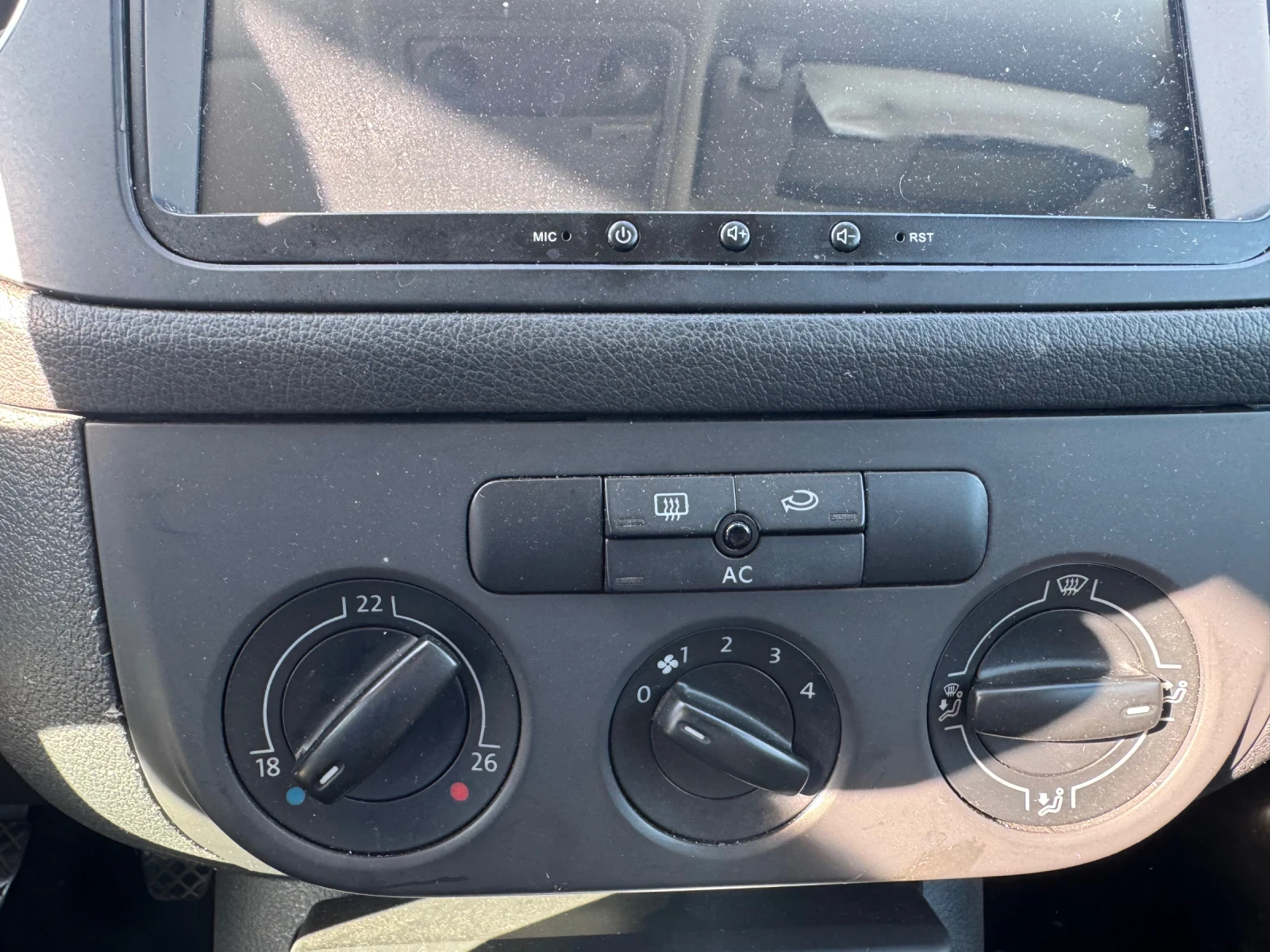 VW Golf Plus 1.9TDI KLIMATIK, снимка 11 - Автомобили и джипове - 54721655