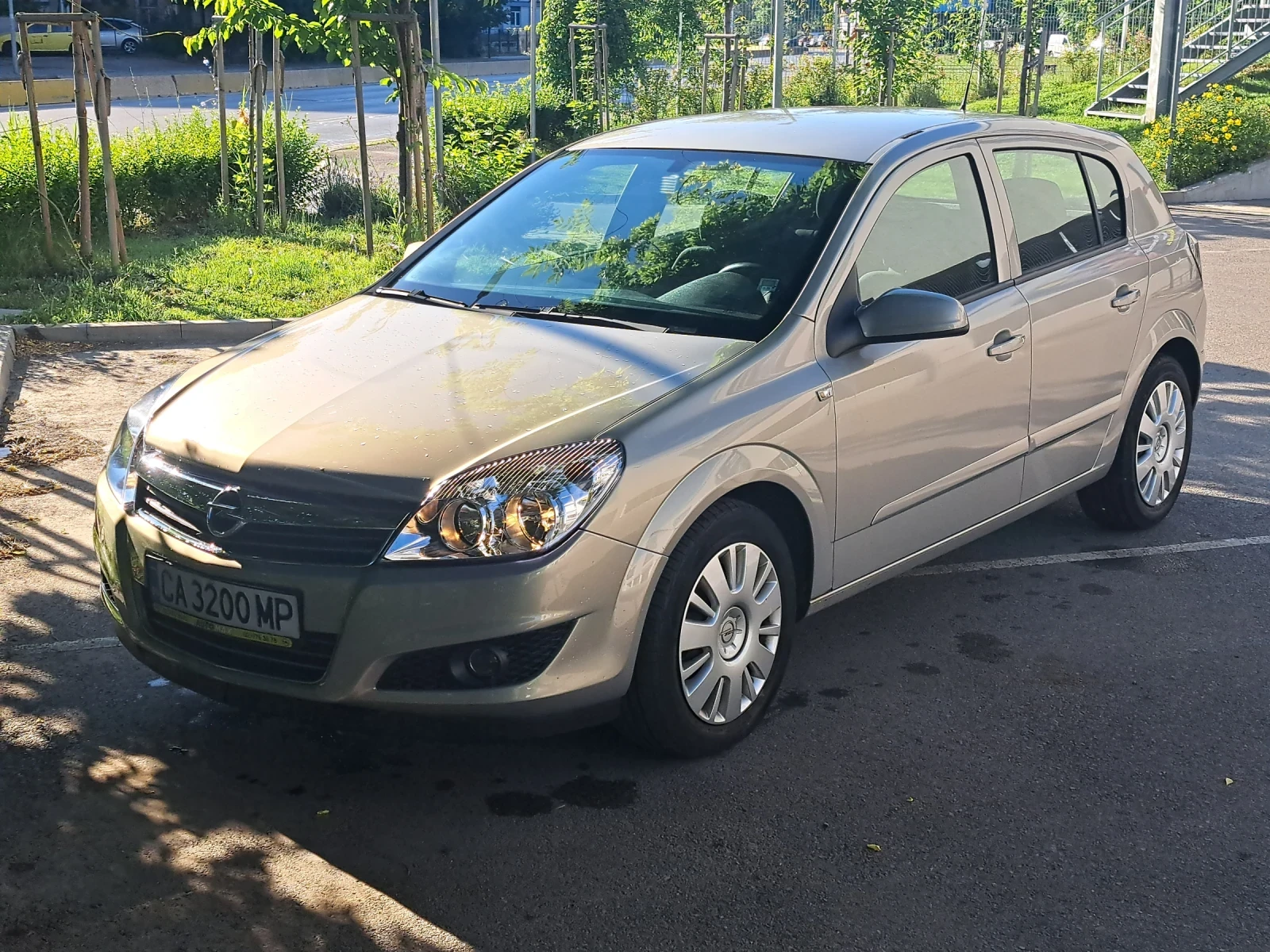 Opel Astra, снимка 17 - Автомобили и джипове - 54909649
