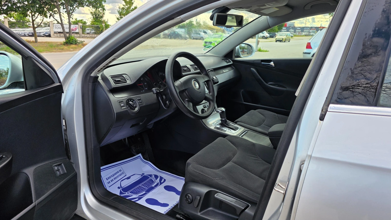 VW Passat УНИКАТ/АВТОМАТ, снимка 6 - Автомобили и джипове - 55017106