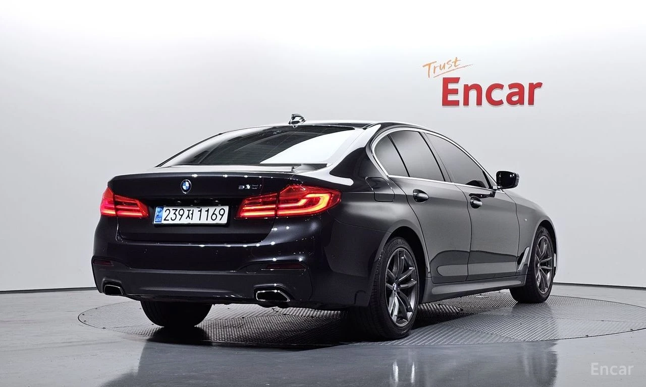 BMW 530 ОБДУХВАНЕ * HEAD-UP * ОПЦИЯ ЗА ФИНАНСИРАНЕ, снимка 3 - Автомобили и джипове - 55234111