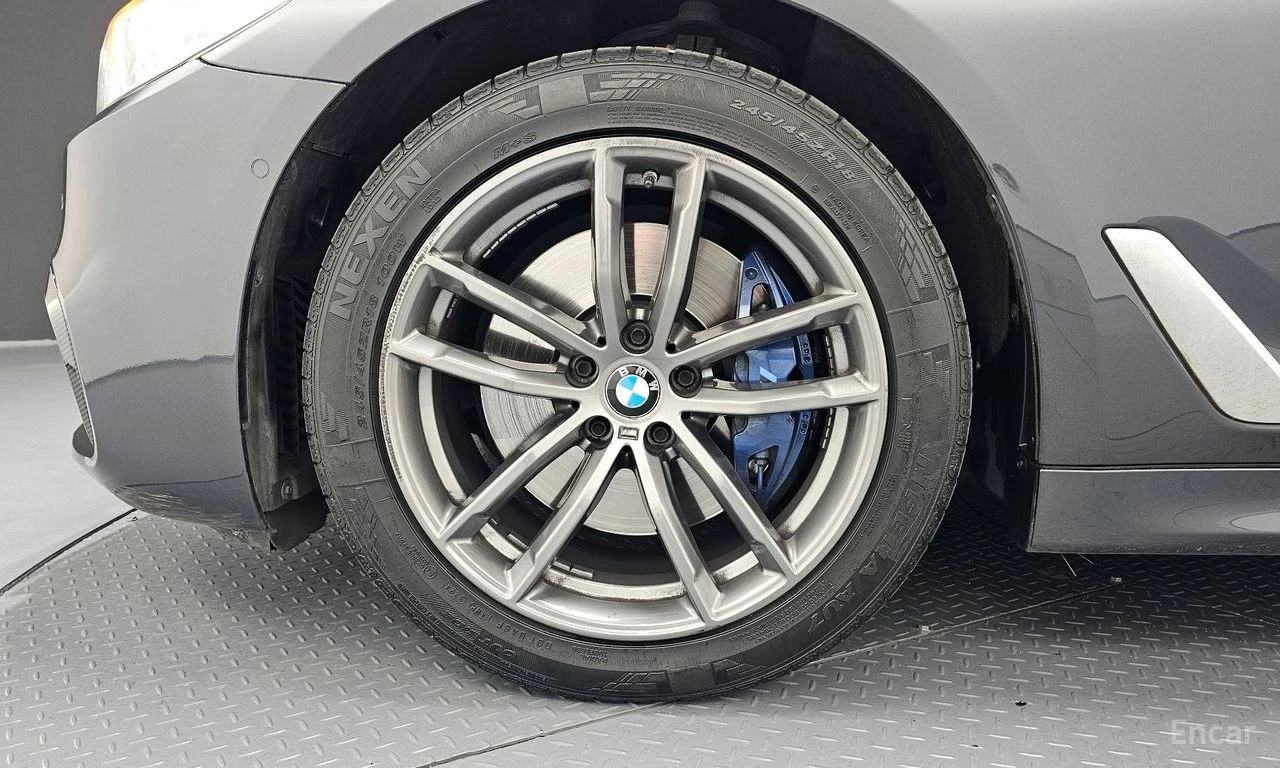 BMW 530 ОБДУХВАНЕ * HEAD-UP * ОПЦИЯ ЗА ФИНАНСИРАНЕ, снимка 6 - Автомобили и джипове - 55234111