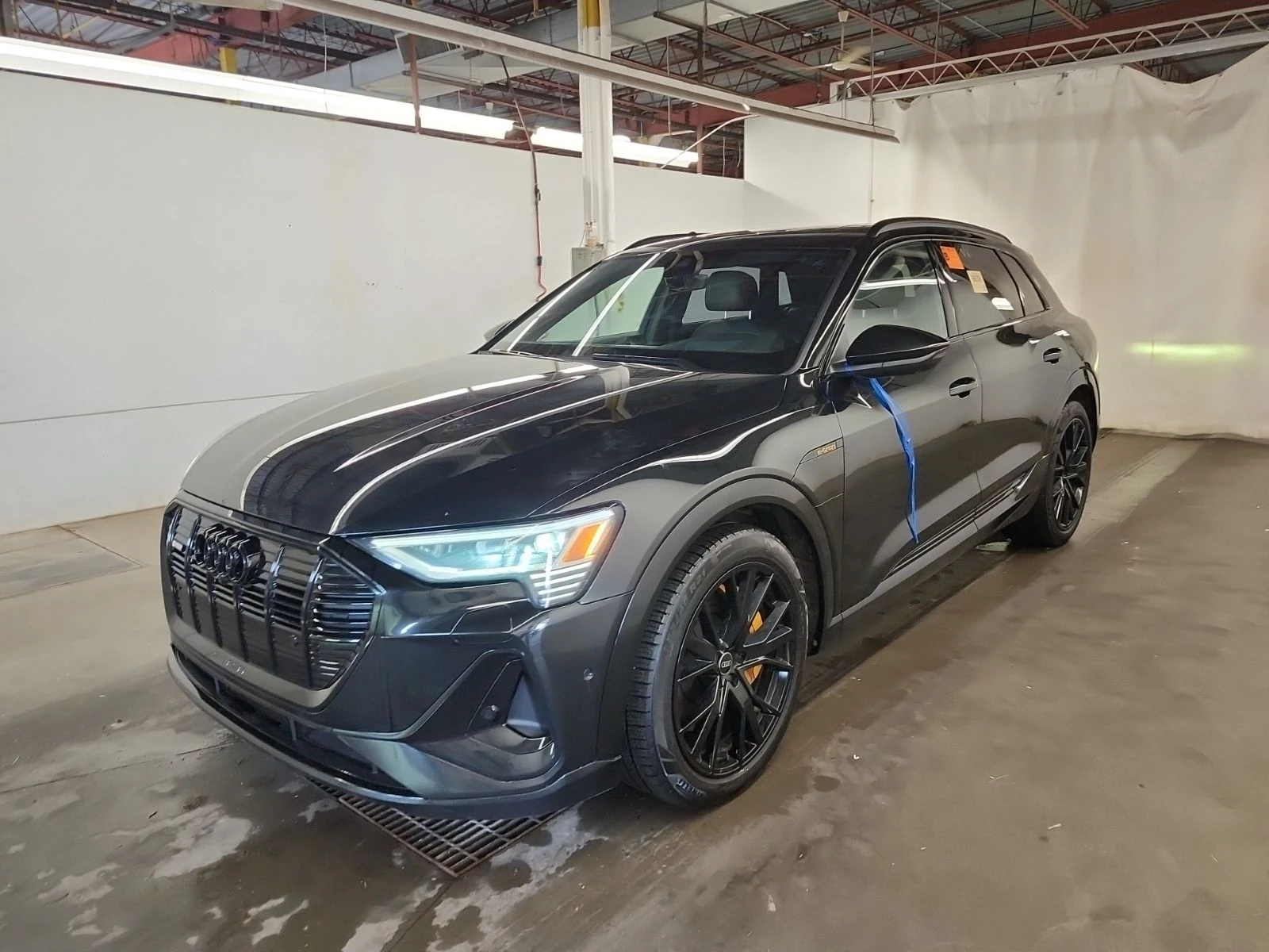 Audi E-Tron Technik* B&O* Matrix* 360 Камера* Подгрев, снимка 3 - Автомобили и джипове - 55867927