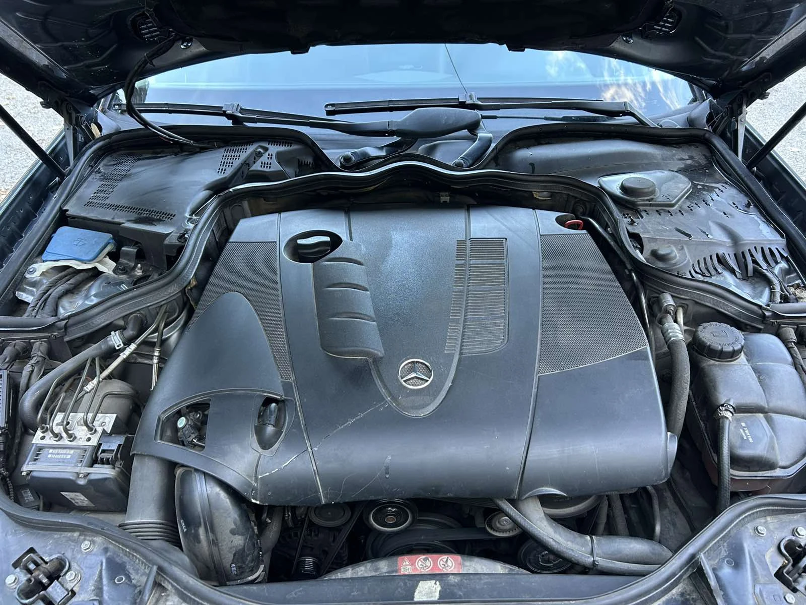 Mercedes-Benz E 200 CDI, снимка 8 - Автомобили и джипове - 56216081