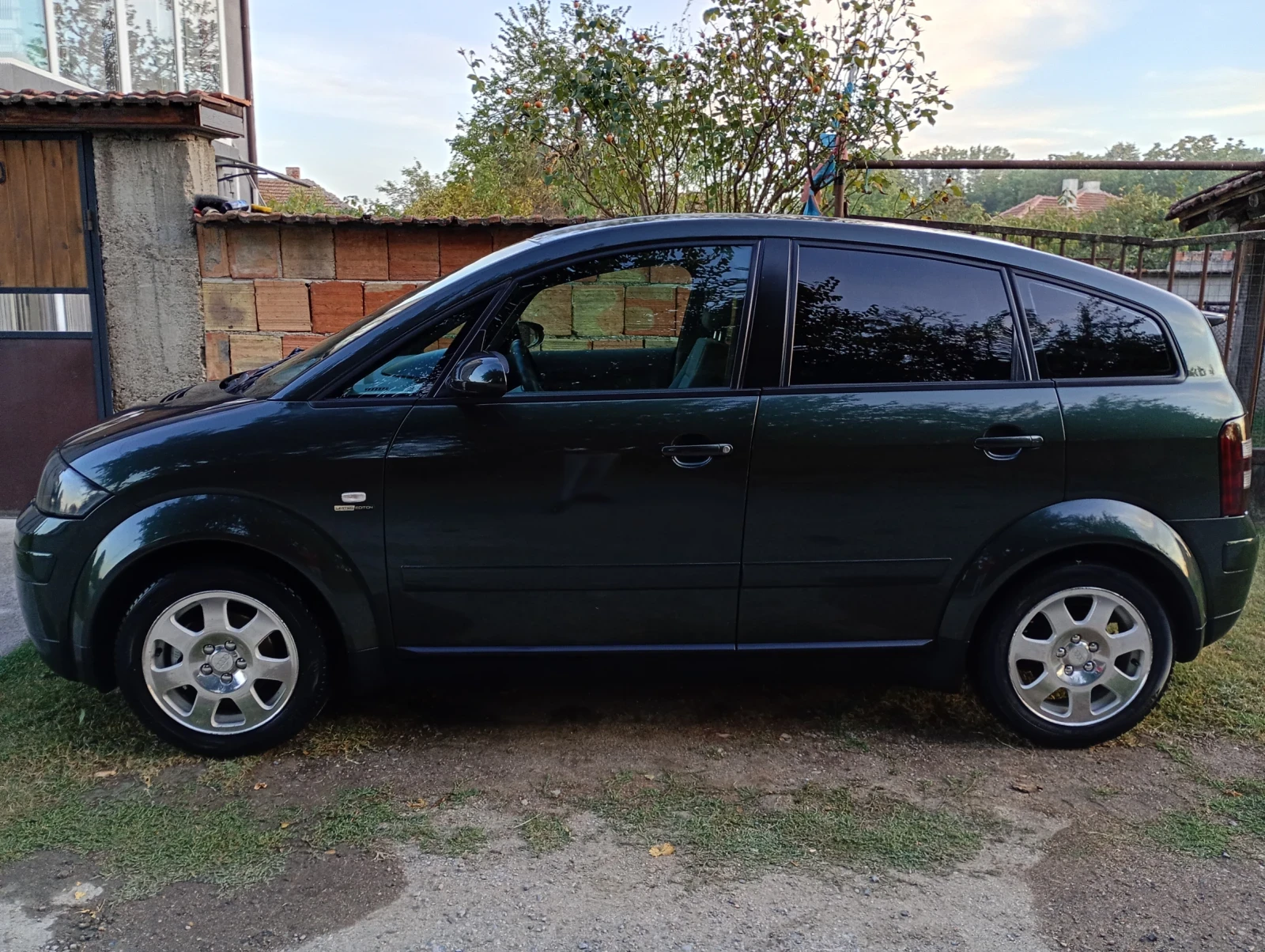 Audi A2 1.4TDI, снимка 8 - Автомобили и джипове - 56434109