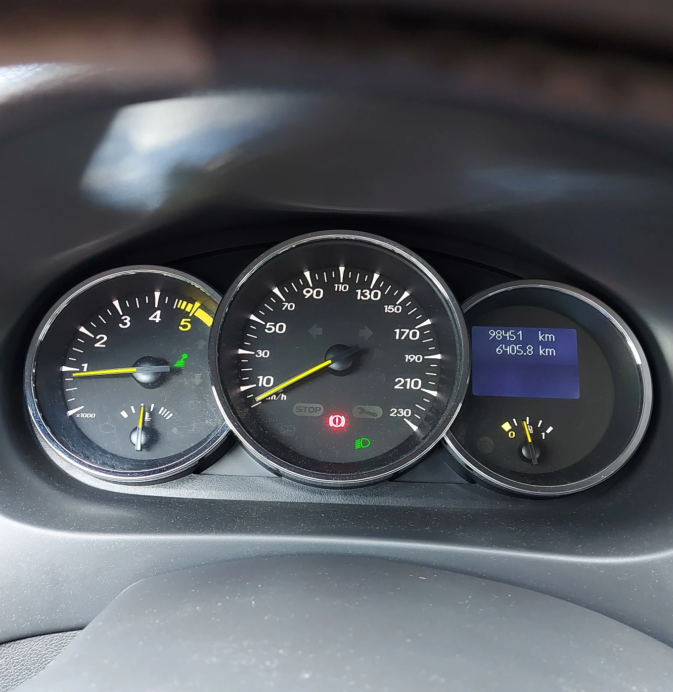Renault Megane 1.5 dCI, снимка 5 - Автомобили и джипове - 56495015