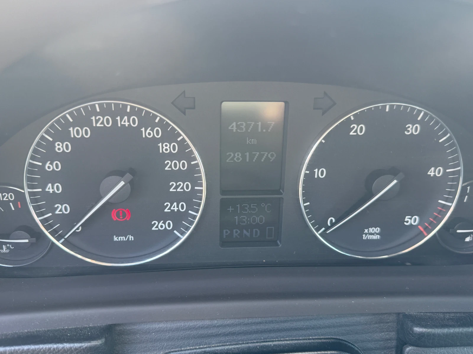 Mercedes-Benz C 220 2.2 CDI, снимка 12 - Автомобили и джипове - 56595129