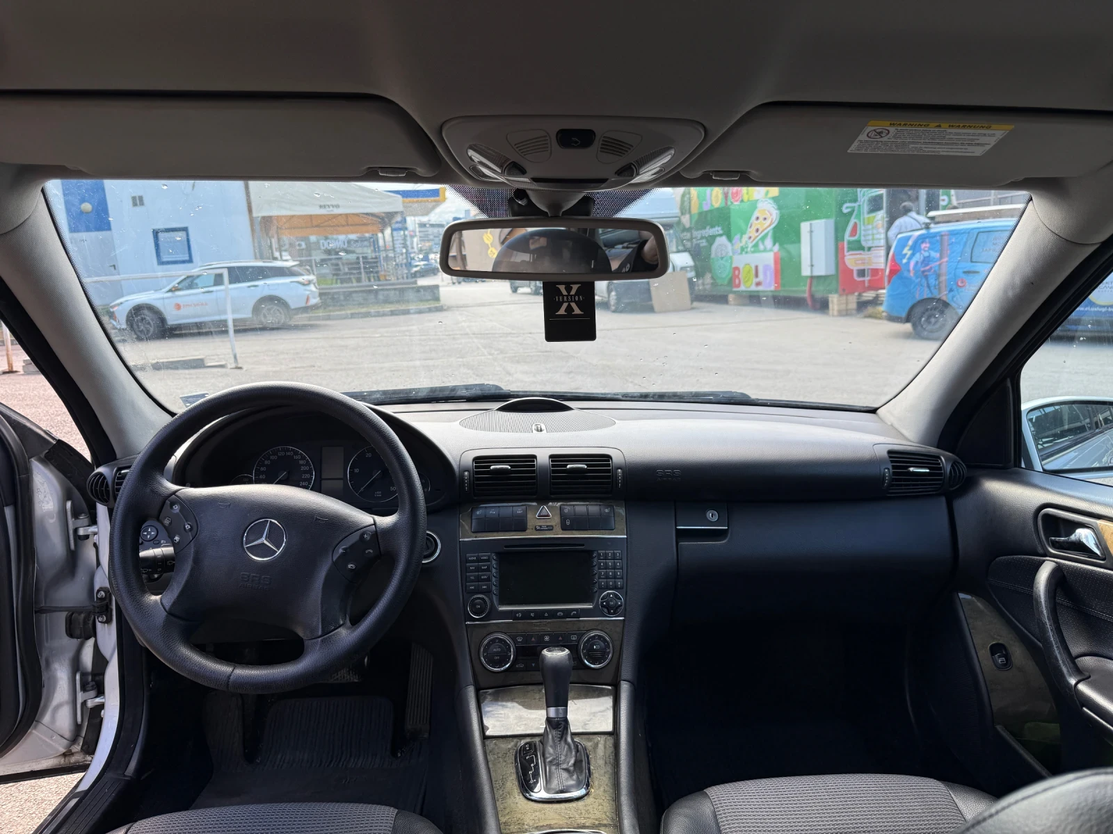 Mercedes-Benz C 220 2.2 CDI, снимка 9 - Автомобили и джипове - 56595129