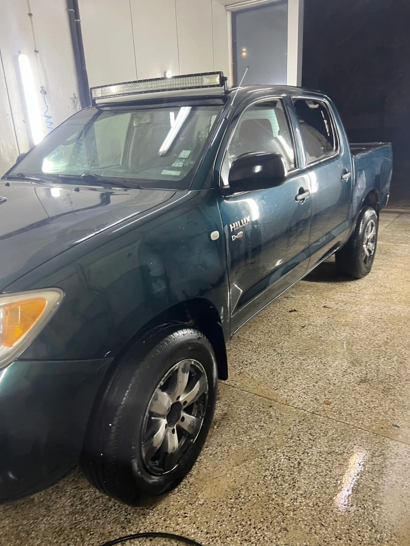 Toyota Hilux 2.5 2008 оборудвана с хардтоп, снимка 6 - Автомобили и джипове - 49114667