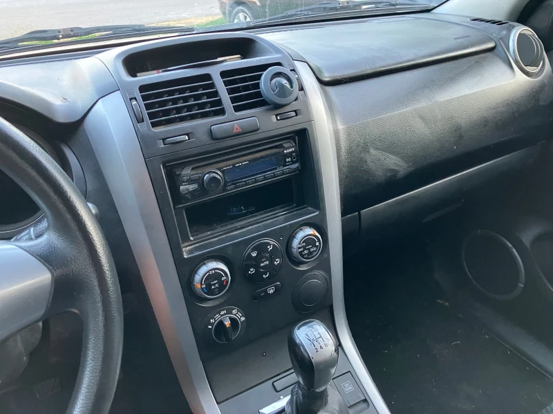 Suzuki Grand vitara, снимка 9 - Автомобили и джипове - 52109447