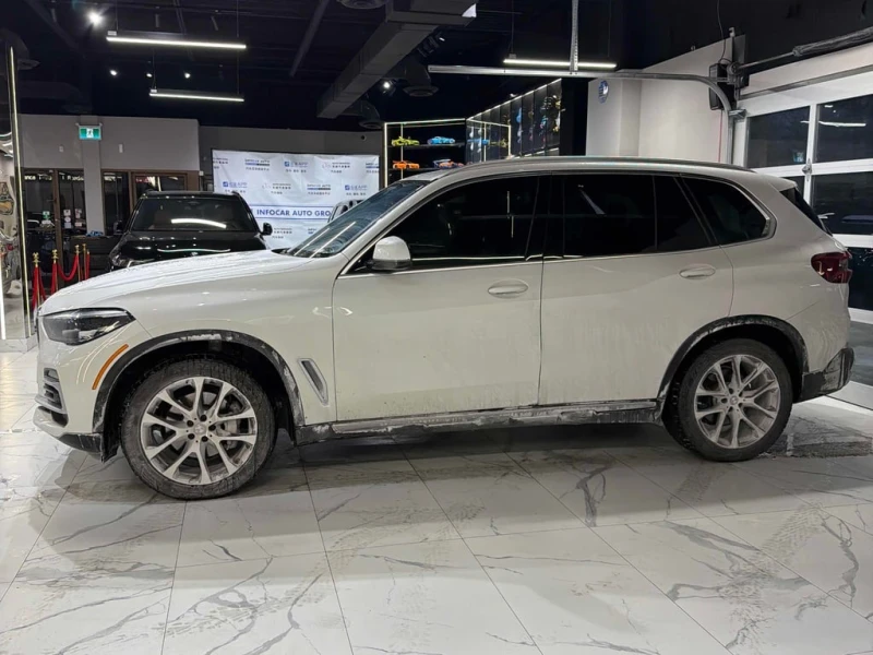 BMW X5 * xDrive40i * CARFAX * БЕЗ ПЪРВОНАЧАЛНА ВНОСКА, снимка 2 - Автомобили и джипове - 52891138