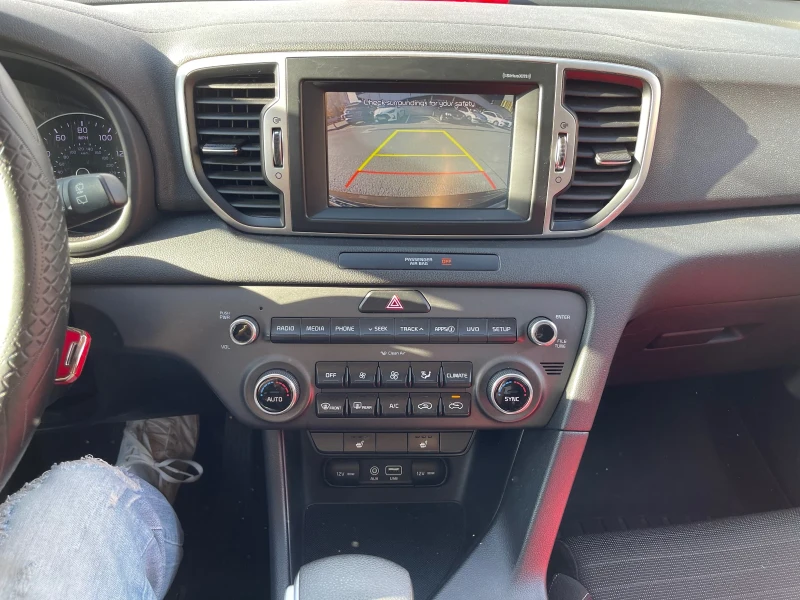 Kia Sportage 2.4л Автоматик | 4x4 | Обслужен Реални км | Лична, снимка 9 - Автомобили и джипове - 53448399