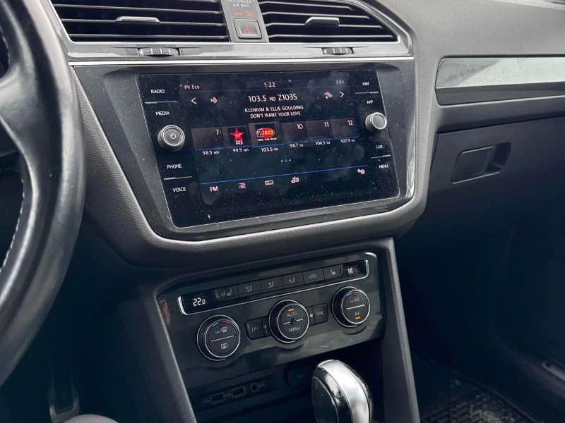 VW Tiguan Highline С РЕГИСТРАЦИЯ & АВТО КРЕДИТ , снимка 8 - Автомобили и джипове - 53591229