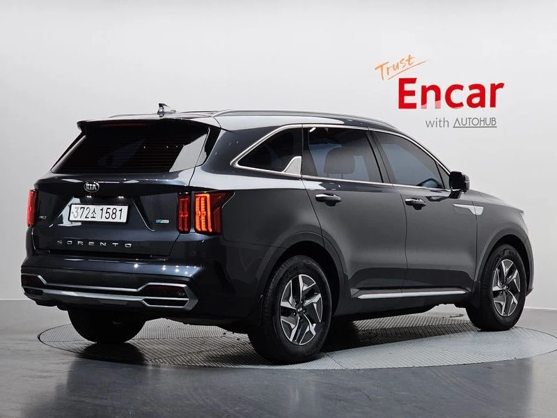 Kia Sorento HEV 1.6 4WD| DIST| 360| ОБДУХВАНЕ, снимка 2 - Автомобили и джипове - 55736859
