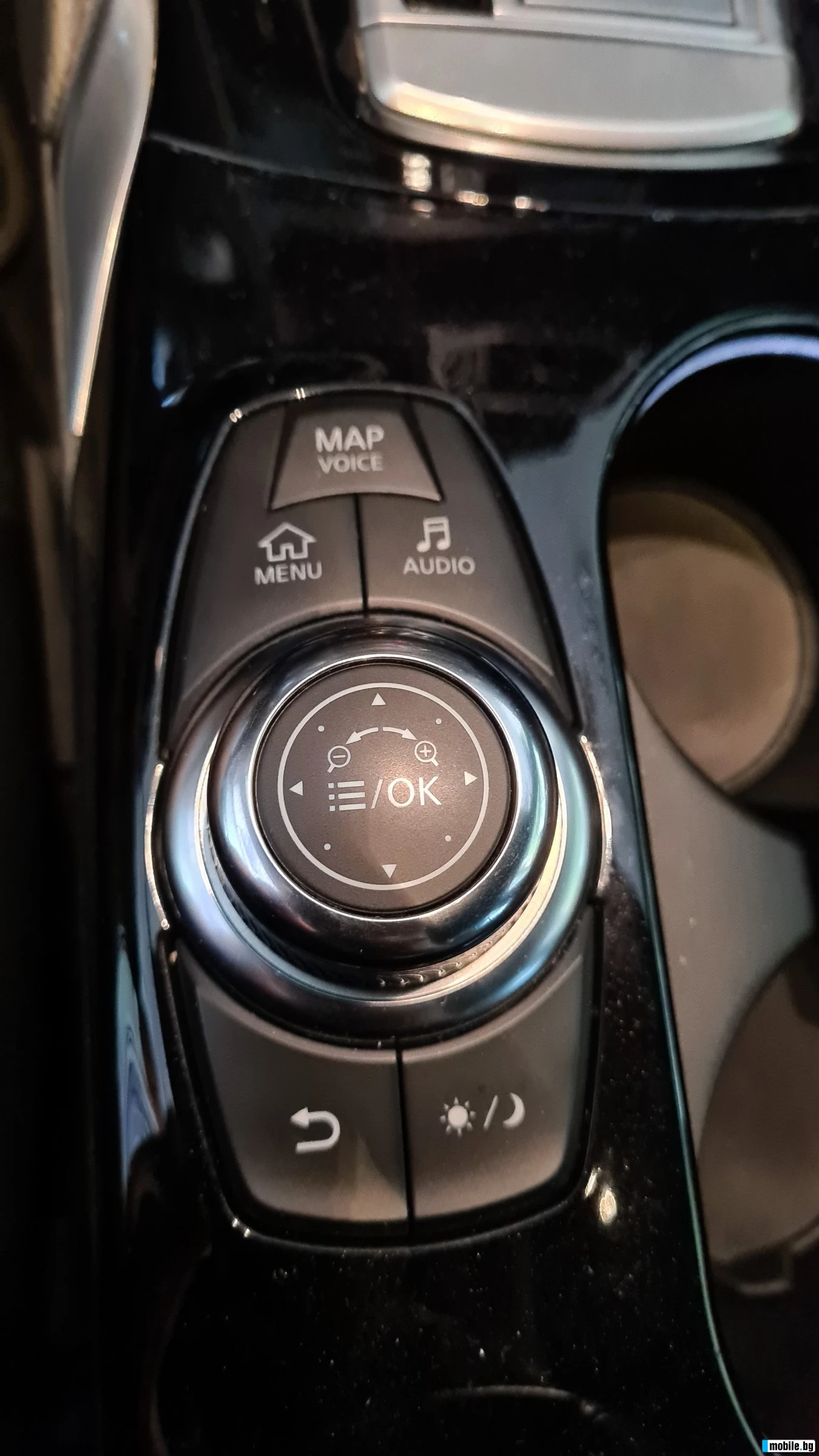 Infiniti Q30 2.2d - изображение 9