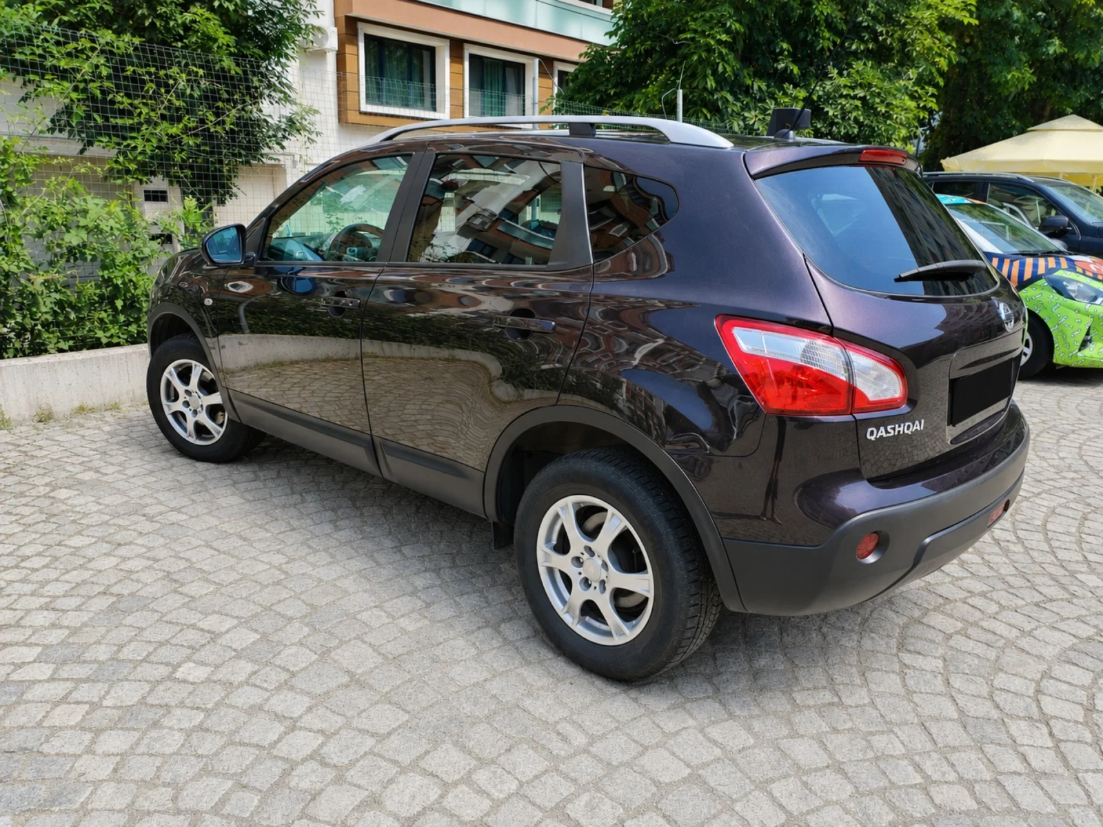 Nissan Qashqai 2.0 бензин 4х4 , снимка 2 - Автомобили и джипове - 55099632