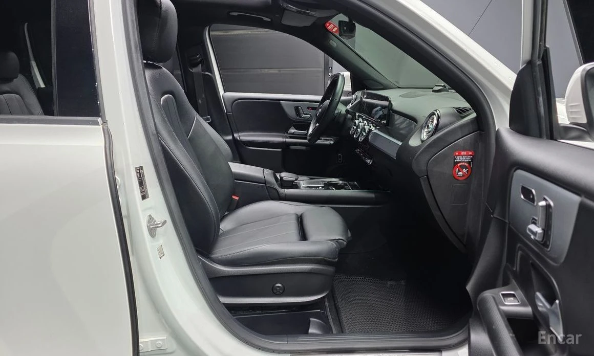 Mercedes-Benz GLB | Mobile.bg   11