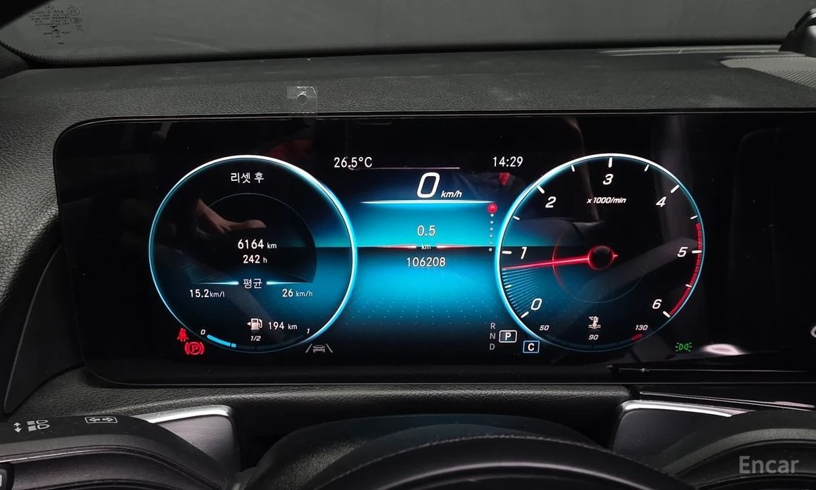 Mercedes-Benz GLB  - изображение 8