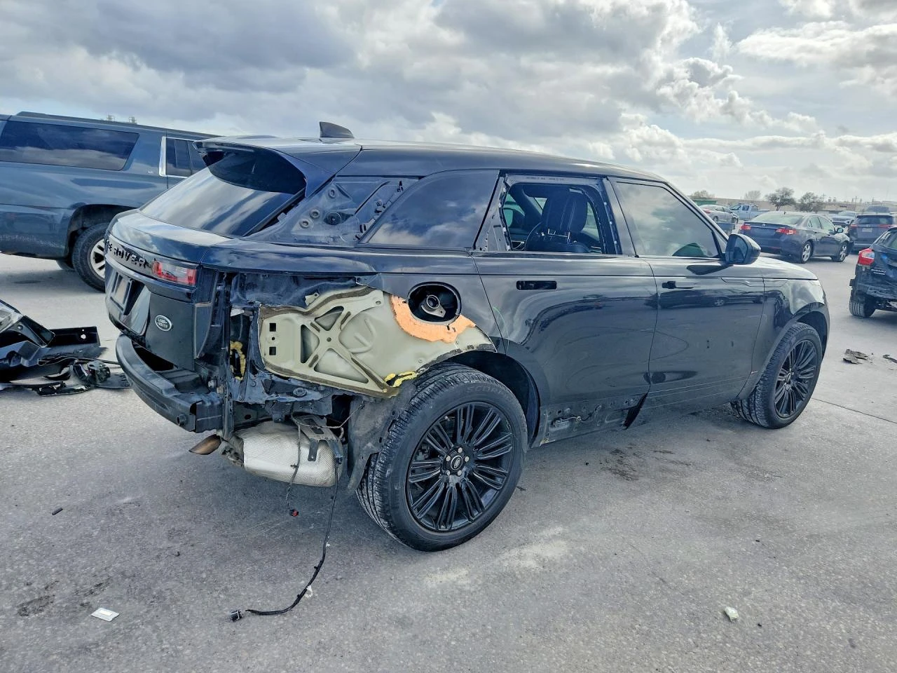 Land Rover Range Rover Velar R-DYNAMIC S* ПОДГРЕВ* КАМЕРА* KEYLESS* КРАЙНА ЦЕНА, снимка 6 - Автомобили и джипове - 53988613