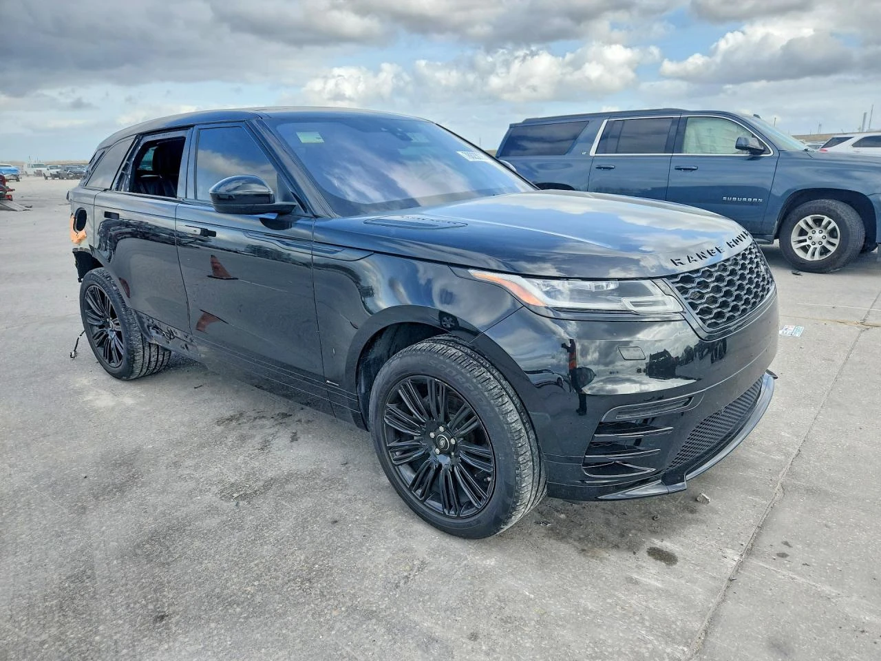 Land Rover Range Rover Velar R-DYNAMIC S* ПОДГРЕВ* КАМЕРА* KEYLESS* КРАЙНА ЦЕНА | Auto.bg — изображение 1