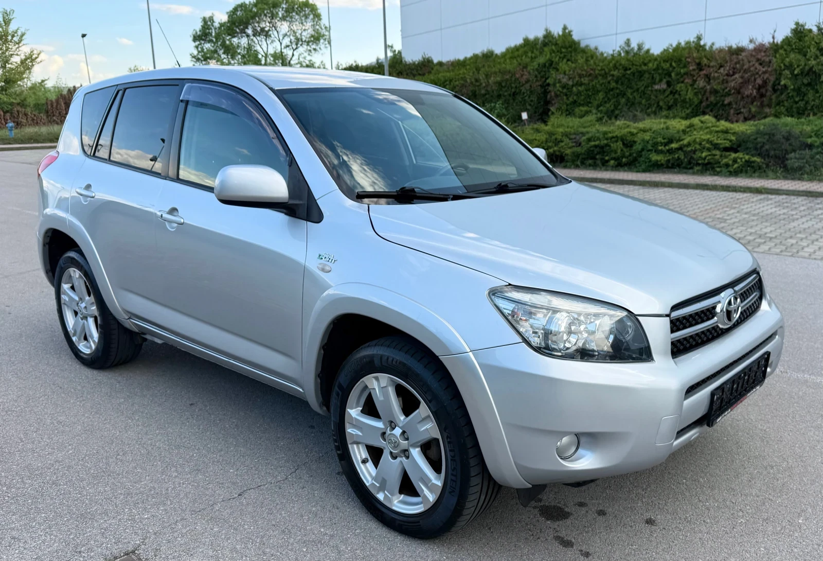Toyota Rav4 2.2 D-CAT/177kc/6ck/4x4/* CROSSOVER* /Navi/Кожа/Fu, снимка 3 - Автомобили и джипове - 54459206