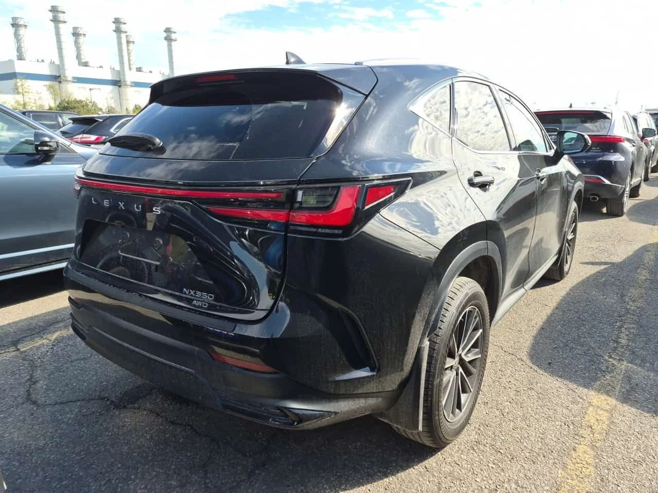 Lexus NX 350 * CARFAX * Без инциденти * Един собственик * , снимка 3 - Автомобили и джипове - 54596598