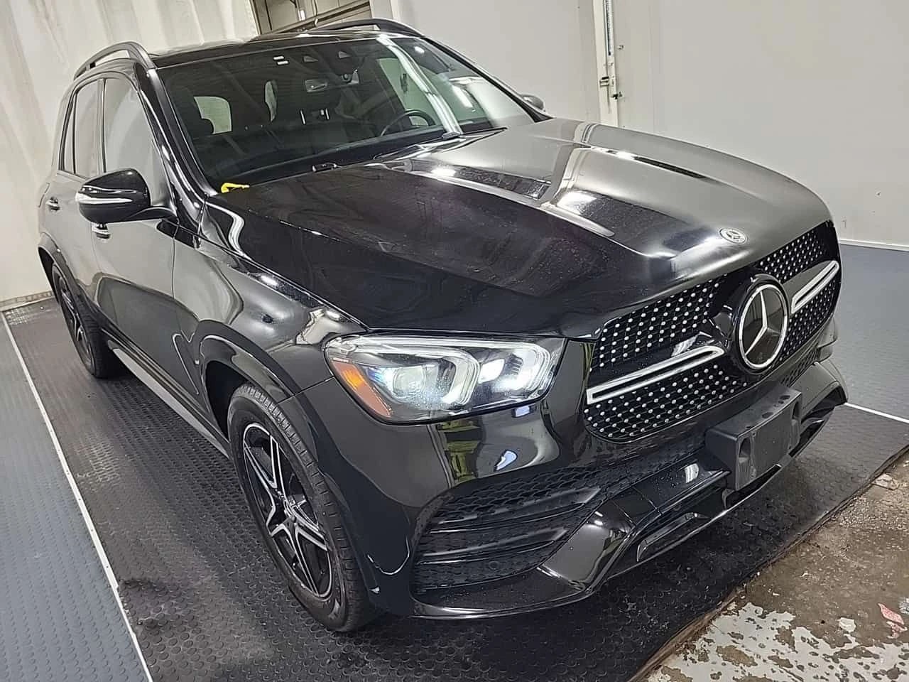 Mercedes-Benz GLE 350 * ГЛАВНО ПРЕДСТАВИТЕЛСТВО* ПАНОРАМА* , снимка 2 - Автомобили и джипове - 54763918