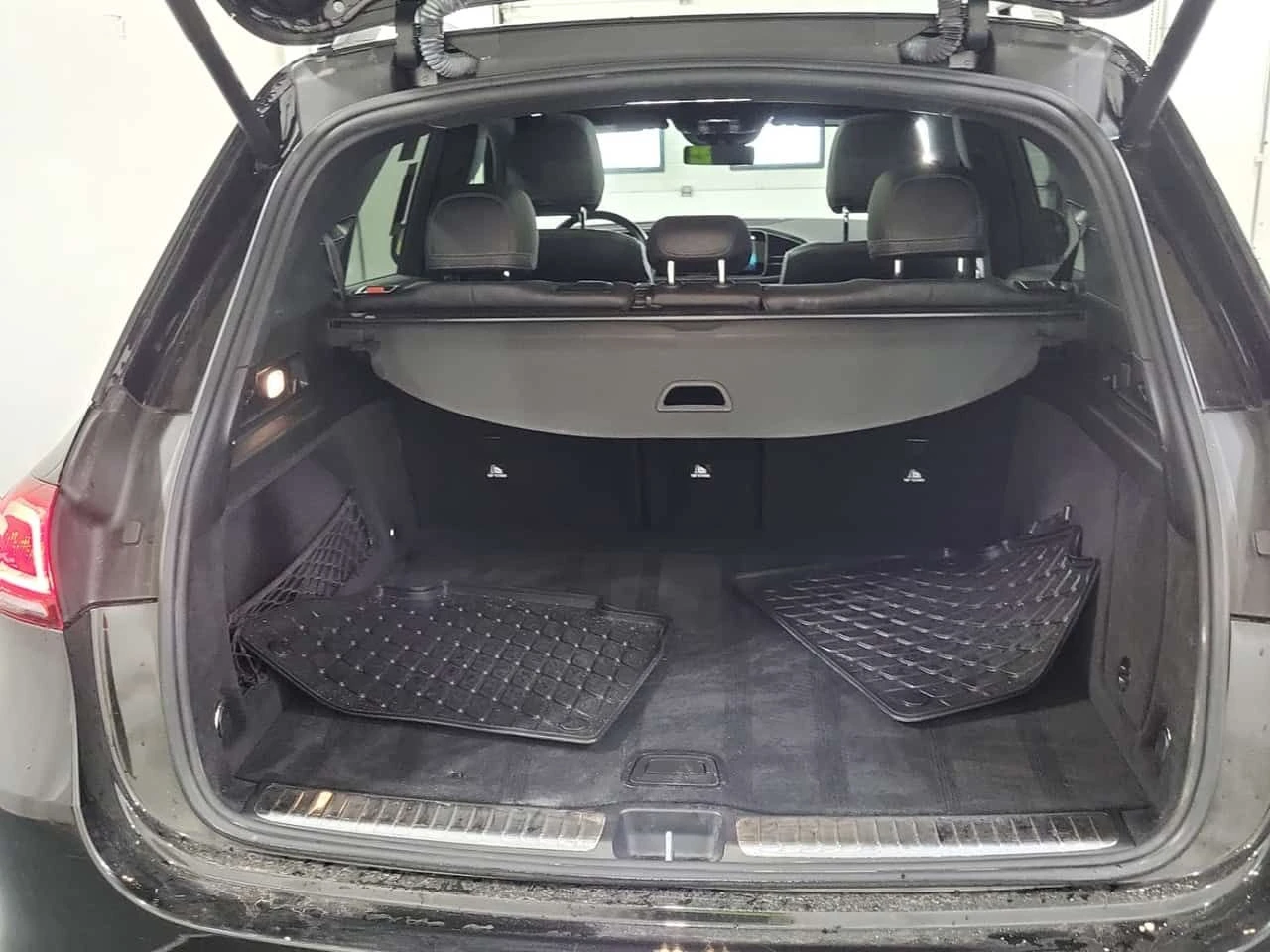 Mercedes-Benz GLE 350 * ГЛАВНО ПРЕДСТАВИТЕЛСТВО* ПАНОРАМА* , снимка 14 - Автомобили и джипове - 54763918