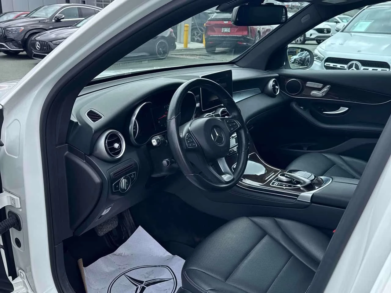 Mercedes-Benz GLC * 300 * CARFAX * ���� �� �� | Mobile.bg � ����������� 5