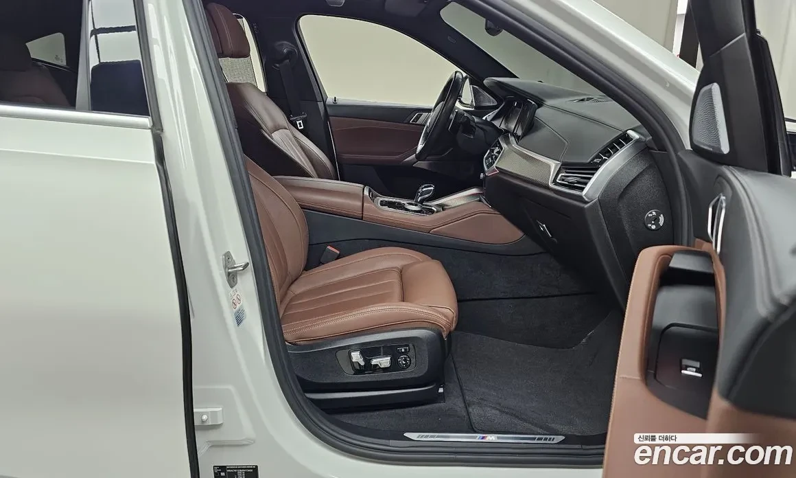 BMW X6 40i xDrive * M PACK * 2 КЛЮЧА * FULL * КРАЙНА ЦЕНА, снимка 11 - Автомобили и джипове - 54781261