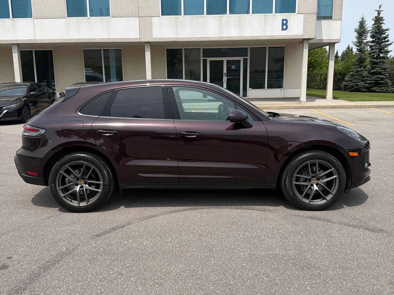 Porsche Macan AWD/ПАНОРАМА/360/АВТОКРЕДИТ БЕЗ ПЪРВОНАЧАЛНА, снимка 4 - Автомобили и джипове - 55094335