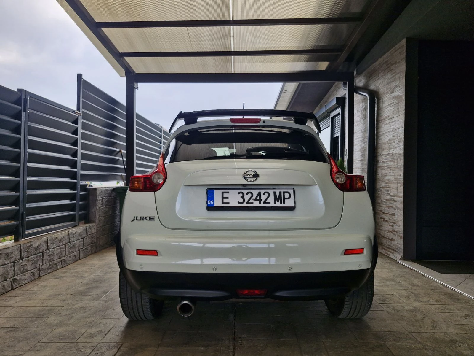 Nissan Juke 1.6 DIG-T (190 кс) TENKA, снимка 4 - Автомобили и джипове - 55903062