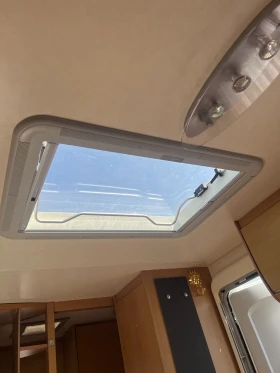 Каравана Knaus 450FU, снимка 14