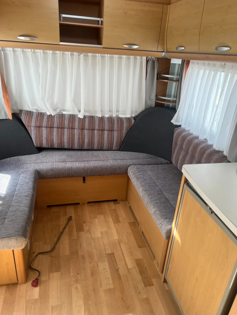 Каравана Knaus 450FU, снимка 10 - Каравани и кемпери - 53559010