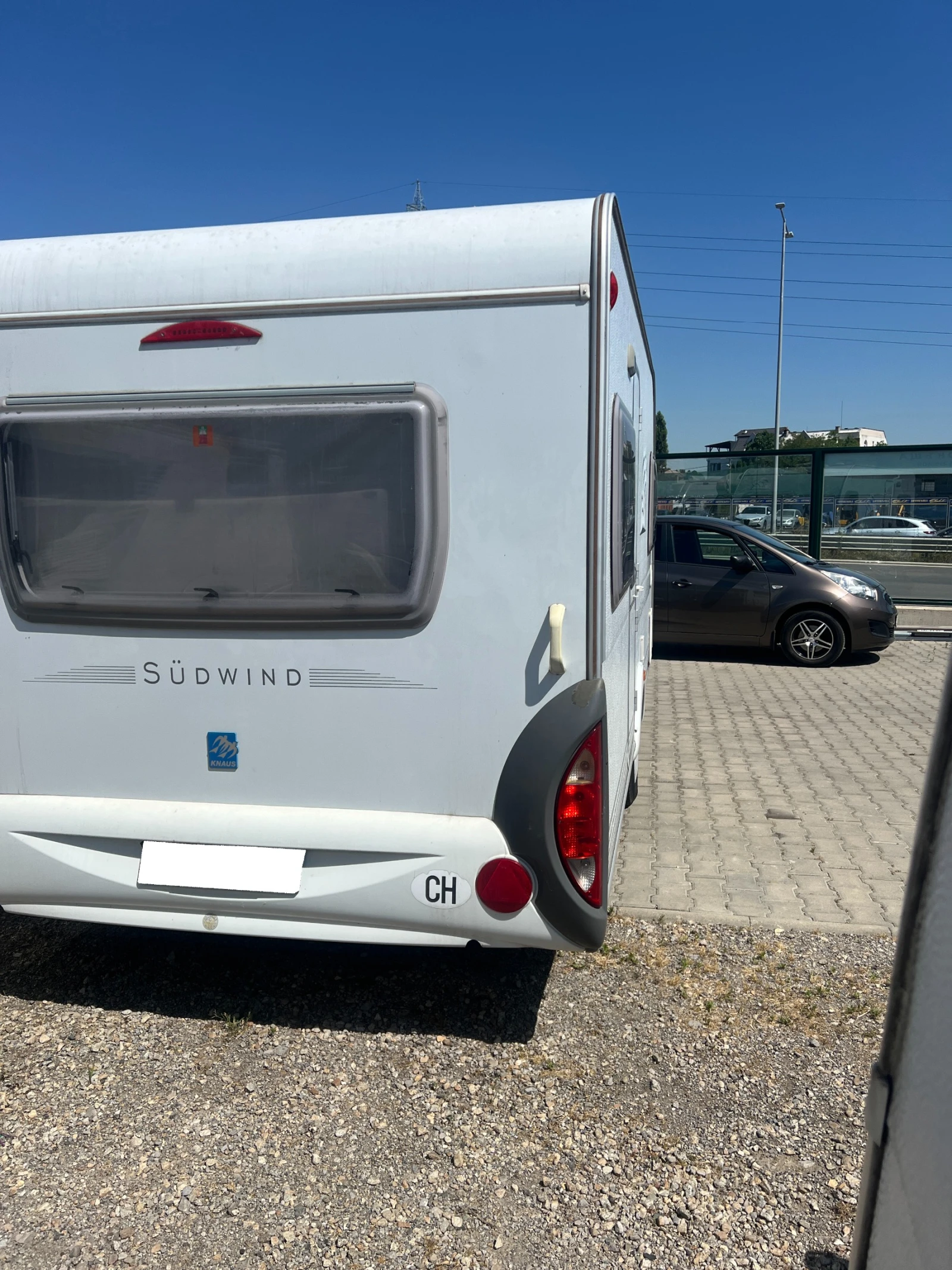 Каравана Knaus 450FU - изображение 4