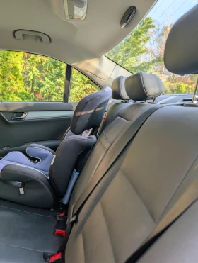 Mercedes-Benz C 320 4 matic, снимка 6