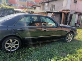 Mercedes-Benz E 250, снимка 4