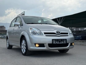 Toyota Corolla verso 1.8i-175.000km-НАПЪЛНО РЕАЛНИ-КАТО ЧИСТО НОВА, снимка 1