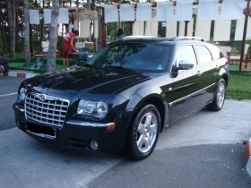 Chrysler 300c AWD, снимка 2