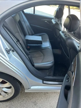 Mercedes-Benz E 280 Avangarde 7ск.V6 - 6999 лв. - 23695978 13