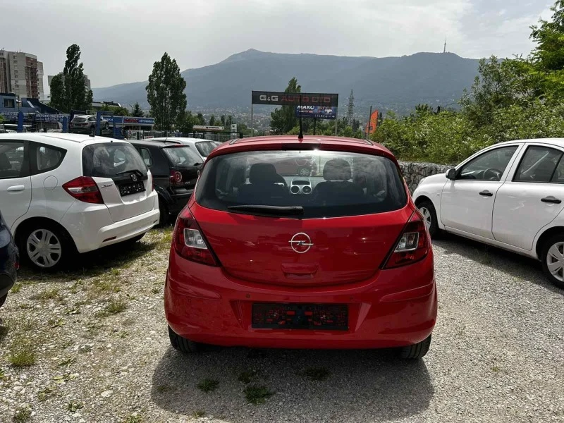 Opel Corsa 1.3 CDTI, снимка 3 - Автомобили и джипове - 47929362