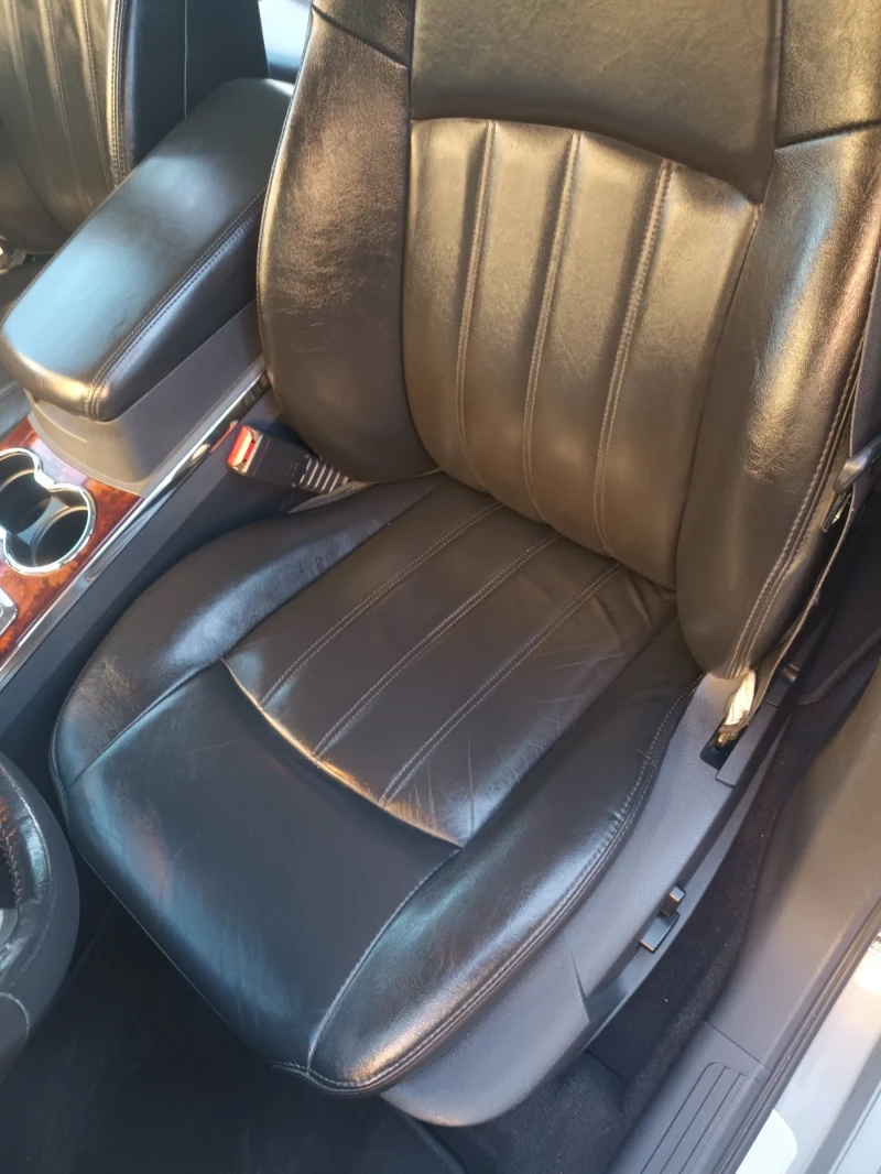 Chrysler 300c 3.0 CRD 2010 177 711KM, снимка 15 - Автомобили и джипове - 51076269