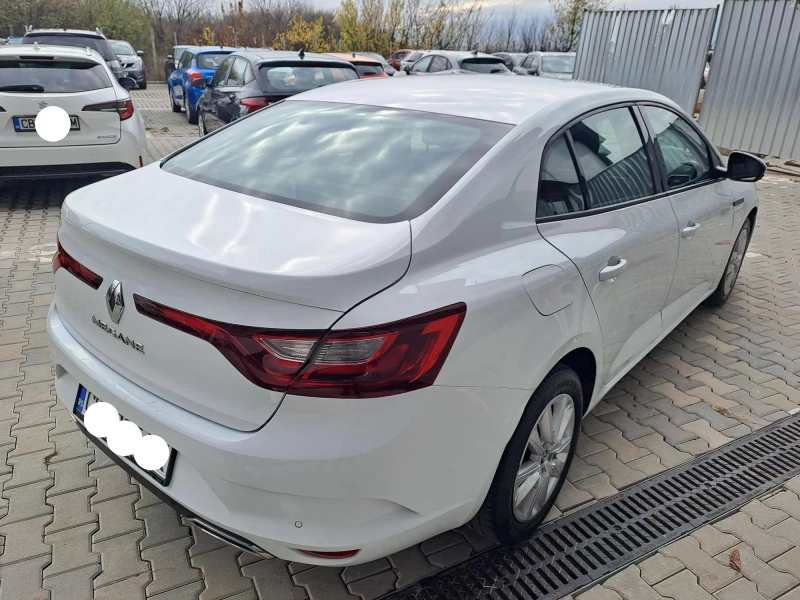 Renault Megane 1.3 Sedan TCe Life 140 к.с. Коледен Бонус 6%, снимка 4 - Автомобили и джипове - 52366000