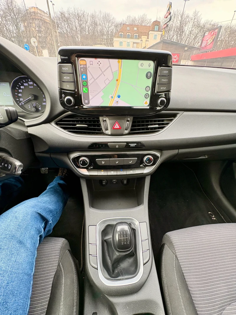 Hyundai I30 1.6 CRDi в гаранция, снимка 10 - Автомобили и джипове - 53234339