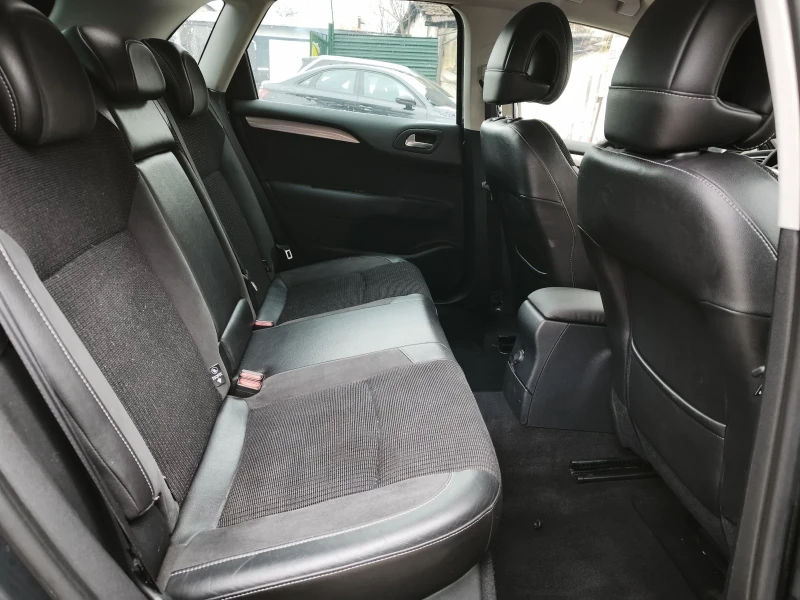 Citroen C4 1.6 e-hdi Exclusive Start/Stop, снимка 11 - Автомобили и джипове - 53412069
