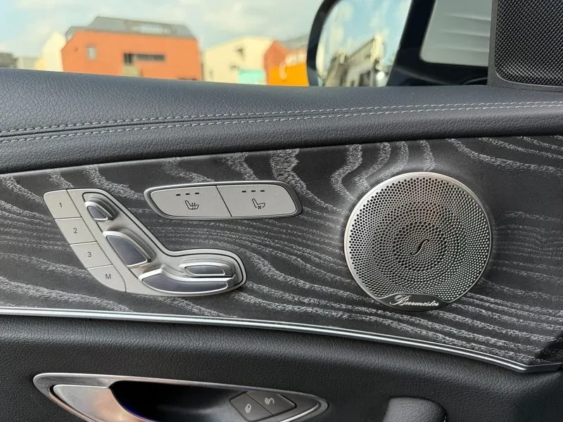 Mercedes-Benz E 300 4Matic Avantgarde, снимка 12 - Автомобили и джипове - 55110303