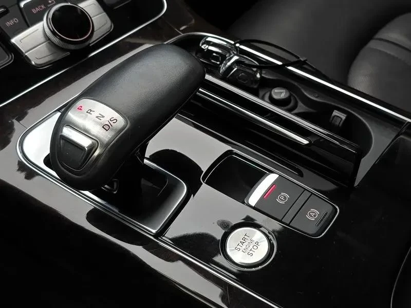 Audi A8, снимка 9 - Автомобили и джипове - 56689827