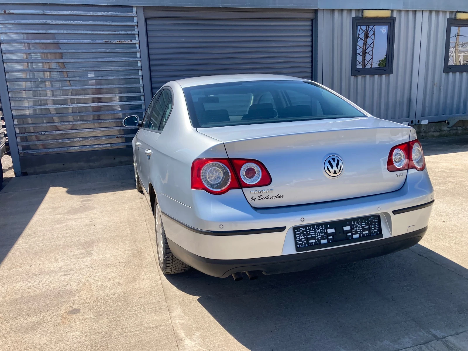 VW Passat 1.9 TDI , снимка 8 - Автомобили и джипове - 49144183