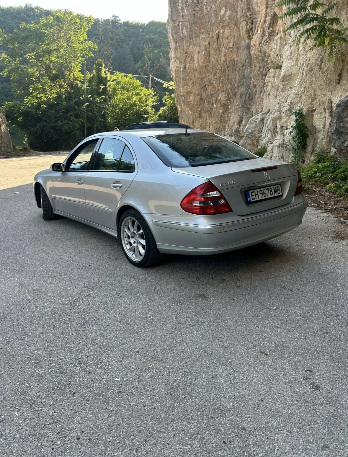 Mercedes-Benz E 280 Avangarde 7ск.V6 - изображение 3