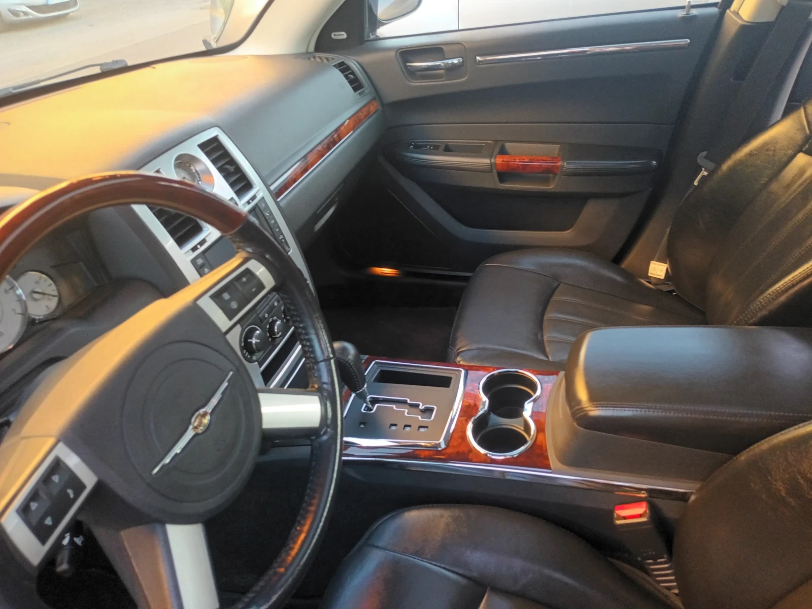 Chrysler 300c 3.0 CRD 2010 177 711KM | Mobile.bg — изображение 13