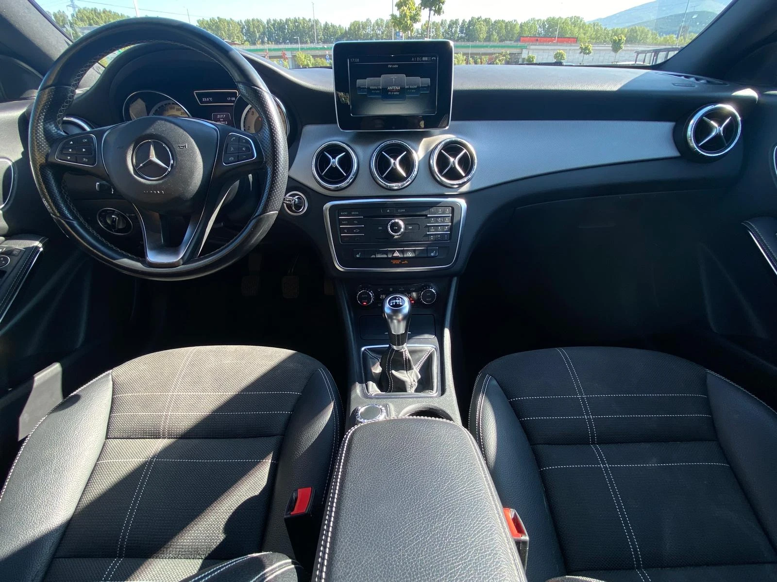 Mercedes-Benz CLA 200 Shooting Brake CDI - изображение 5